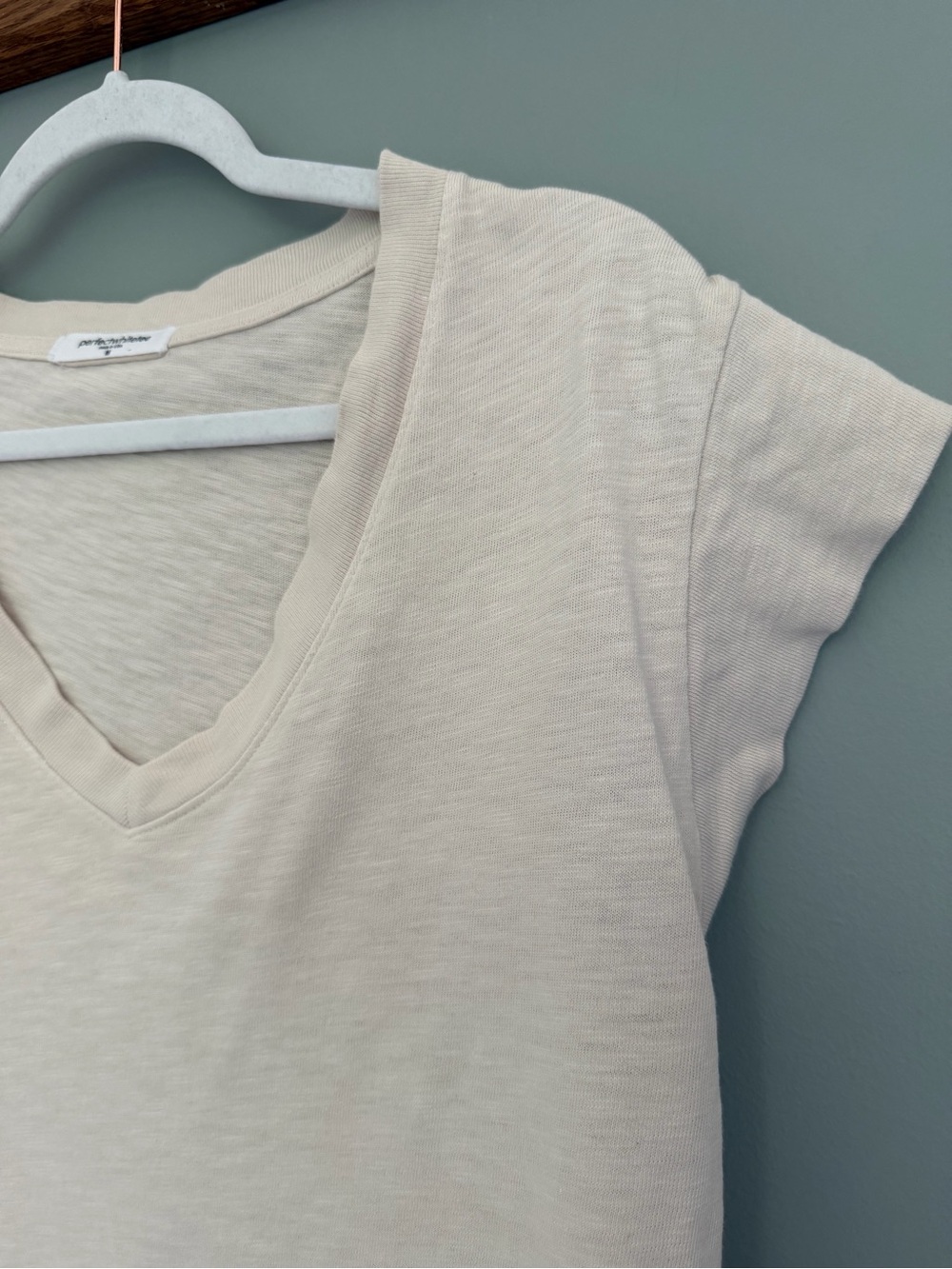 perfectwhitetee "Pearl" Cream 100% Cotton Cropped V-Neck Cap Short Sleeve Tee - Picture 7 of 15